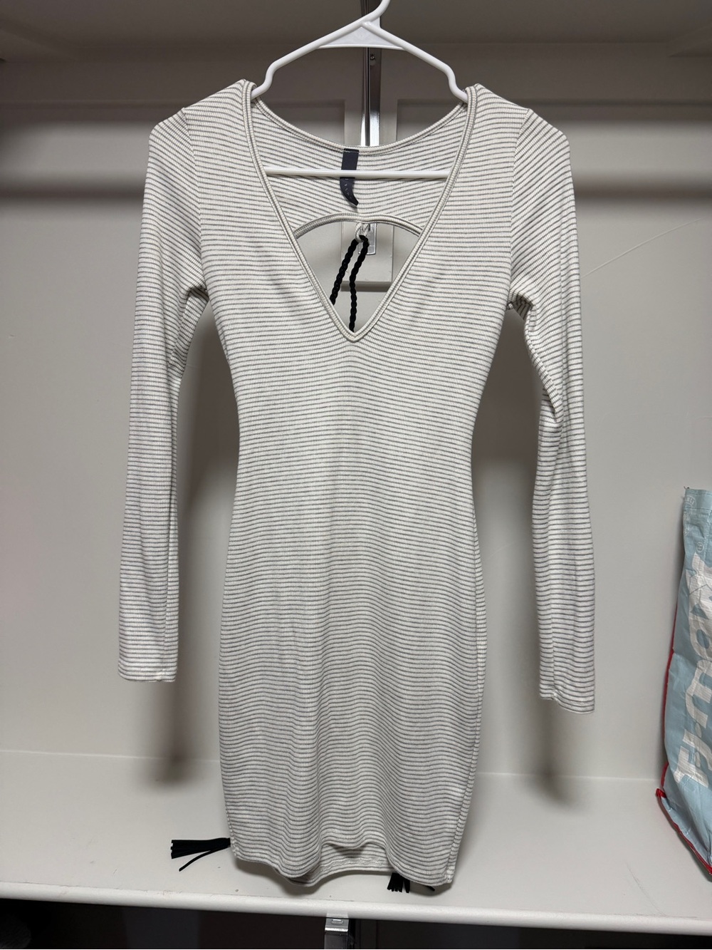 Ribbed V-Neck Long Sleeve Dress in Off-White Stripe